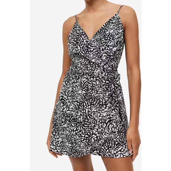 H & M Sleeveless Black and White patterned wrap mini sheath dress size XL - Picture 1 of 12
